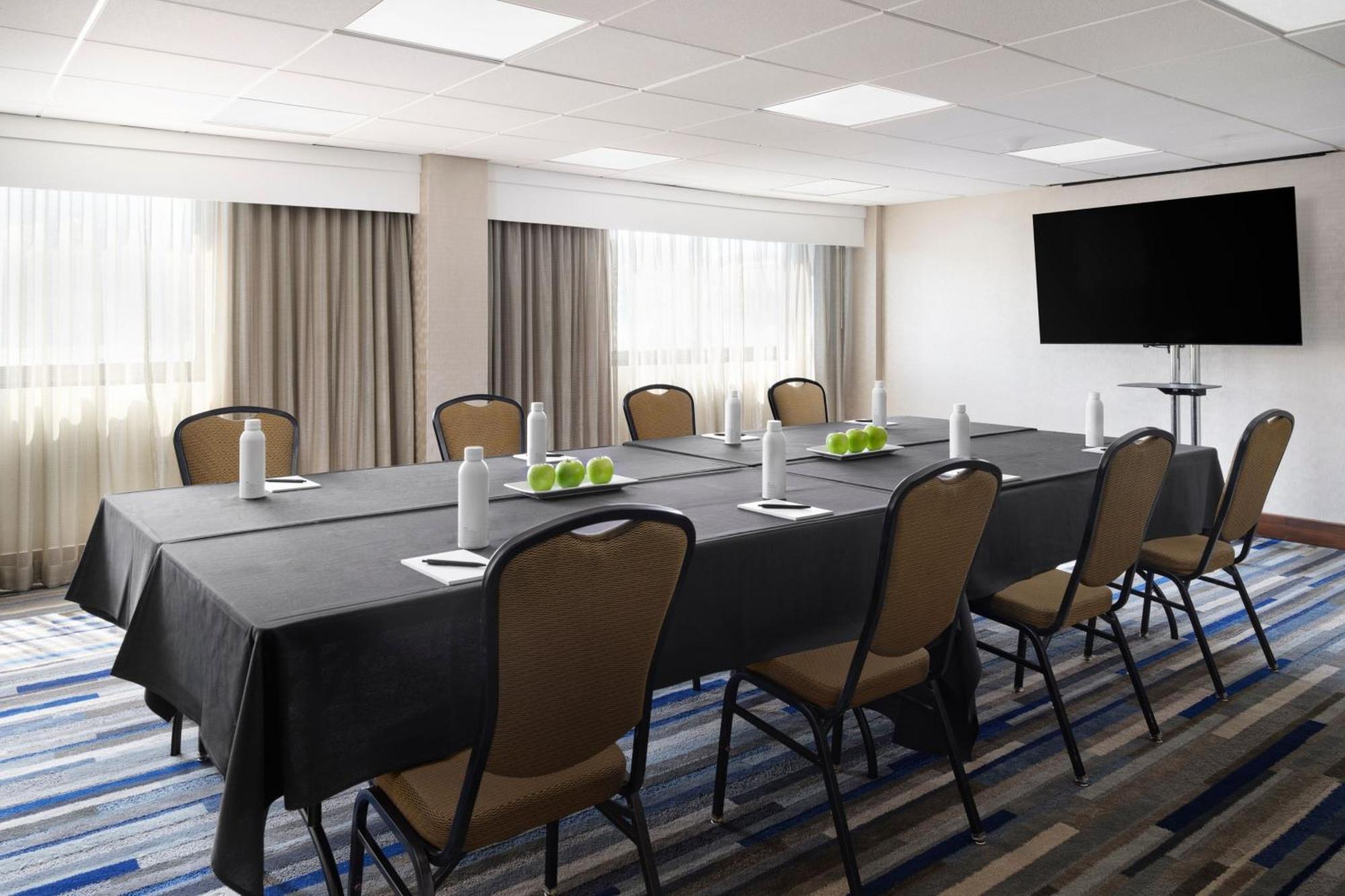 Nashville Airport Marriott Екстер'єр фото