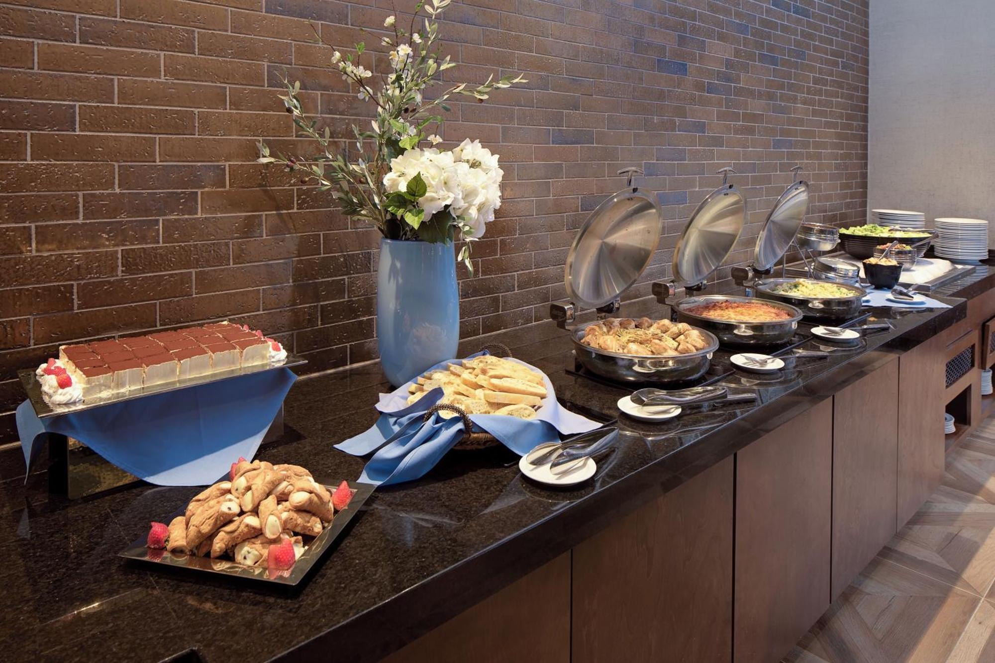 Nashville Airport Marriott Екстер'єр фото